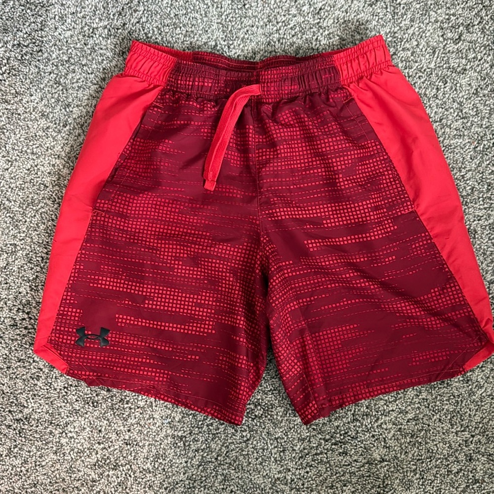 Under Armour Red Athletic Shorts Boys Large
